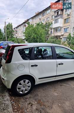 Хэтчбек Nissan Note 2009 в Киеве