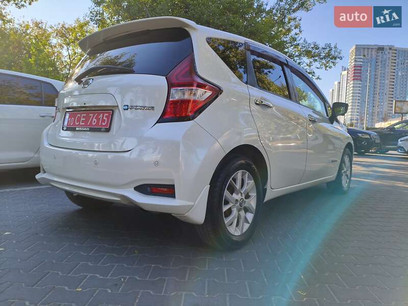 Хэтчбек Nissan Note 2018 в Киеве
