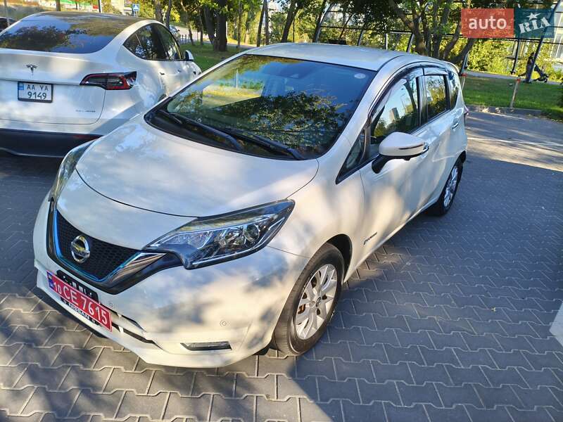 Хэтчбек Nissan Note 2018 в Киеве