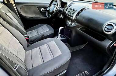 Хэтчбек Nissan Note 2007 в 