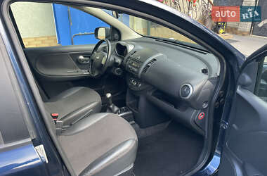 Хэтчбек Nissan Note 2007 в 