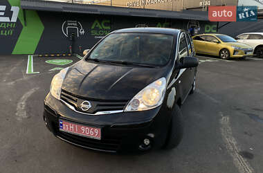 Хэтчбек Nissan Note 2010 в Чернигове