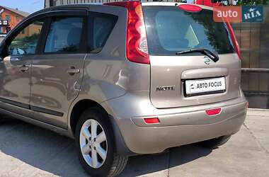 Хэтчбек Nissan Note 2007 в 