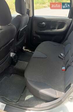Хэтчбек Nissan Note 2008 в 