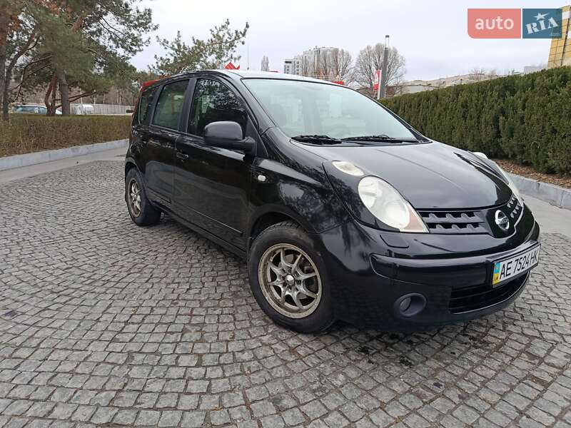 Хэтчбек Nissan Note 2007 в Павлограде