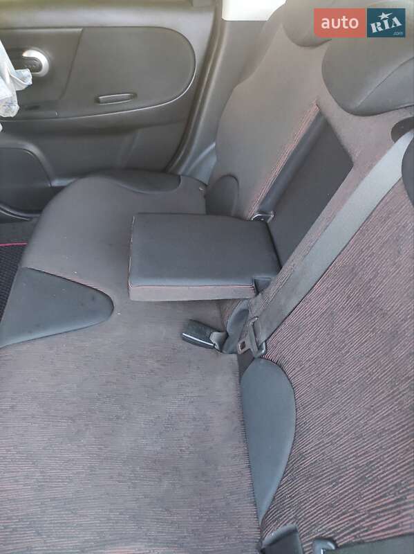 Хэтчбек Nissan Note 2011 в Борисполе