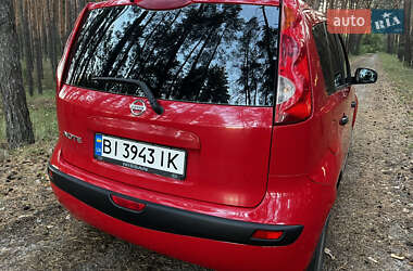 Хэтчбек Nissan Note 2006 в 