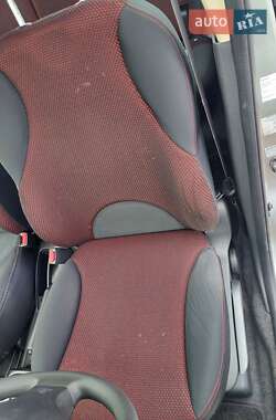 Хэтчбек Nissan Note 2008 в 