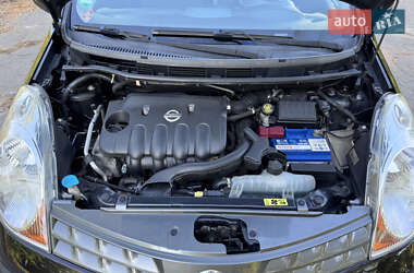 Хэтчбек Nissan Note 2006 в 