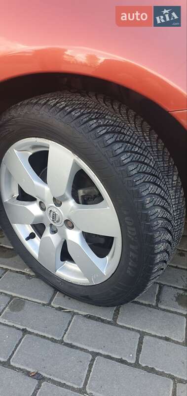 Хэтчбек Nissan Note 2007 в Ивано-Франковске