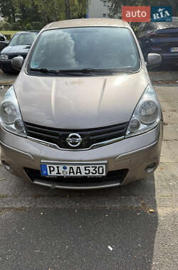 Хэтчбек Nissan Note 2011 в Долине