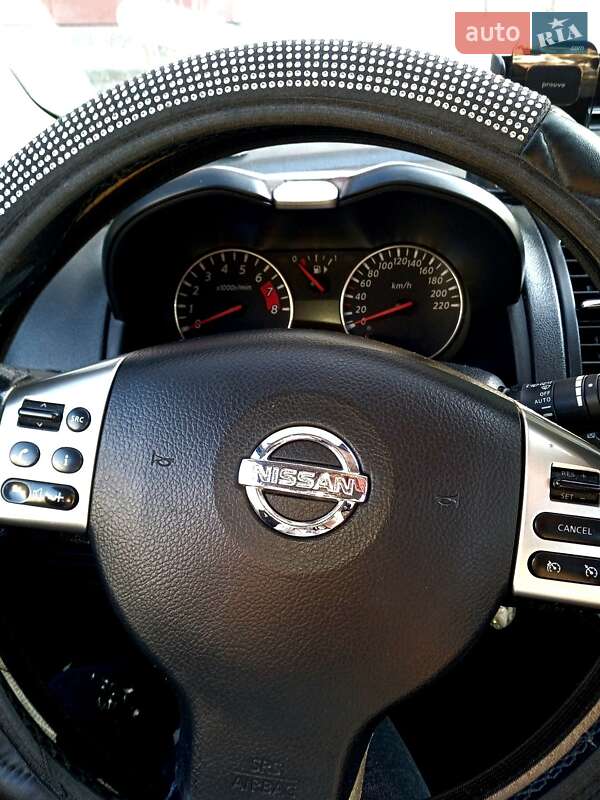 Хэтчбек Nissan Note 2012 в Хмельницком