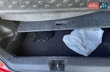 Хэтчбек Nissan Note 2007 в 