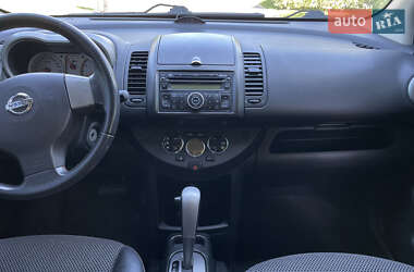 Хэтчбек Nissan Note 2007 в 