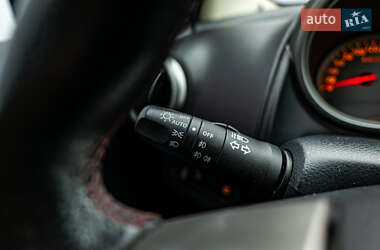 Хэтчбек Nissan Note 2007 в 