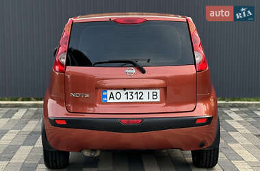 Хэтчбек Nissan Note 2007 в 