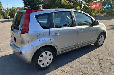 Хэтчбек Nissan Note 2008 в 
