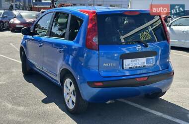 Хэтчбек Nissan Note 2006 в 