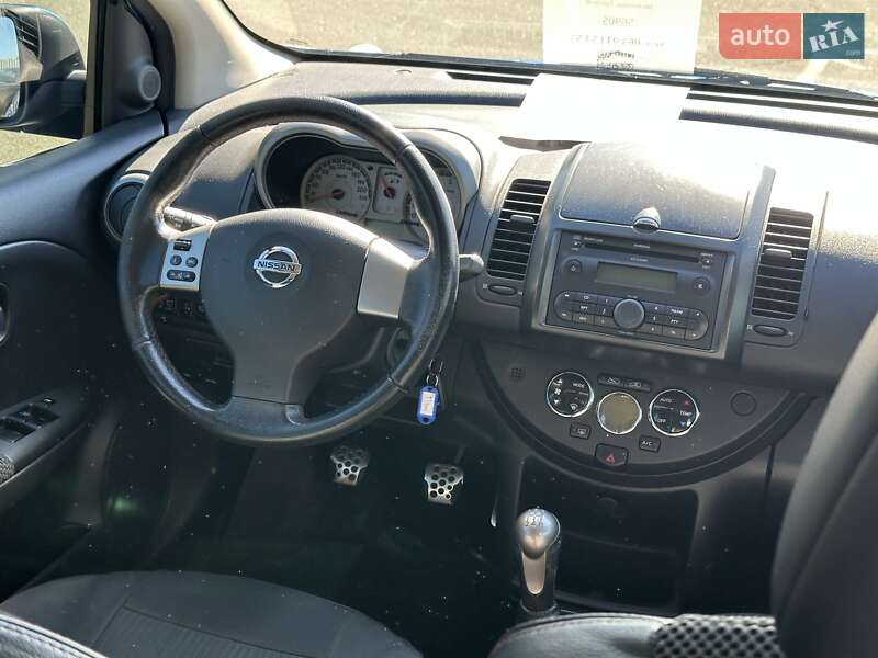Хэтчбек Nissan Note 2006 в Киеве