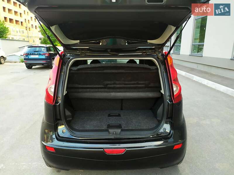 Хэтчбек Nissan Note 2009 в Виннице