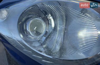 Хэтчбек Nissan Note 2006 в 
