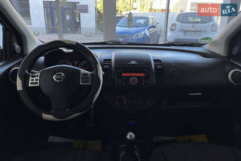 Хэтчбек Nissan Note 2010 в Шептицькому