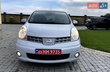 Хэтчбек Nissan Note 2008 в 