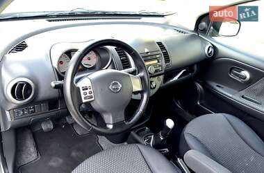 Хэтчбек Nissan Note 2008 в 