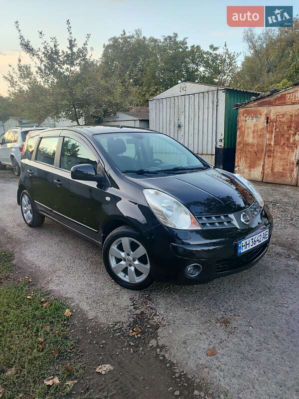 Хэтчбек Nissan Note 2007 в Одессе