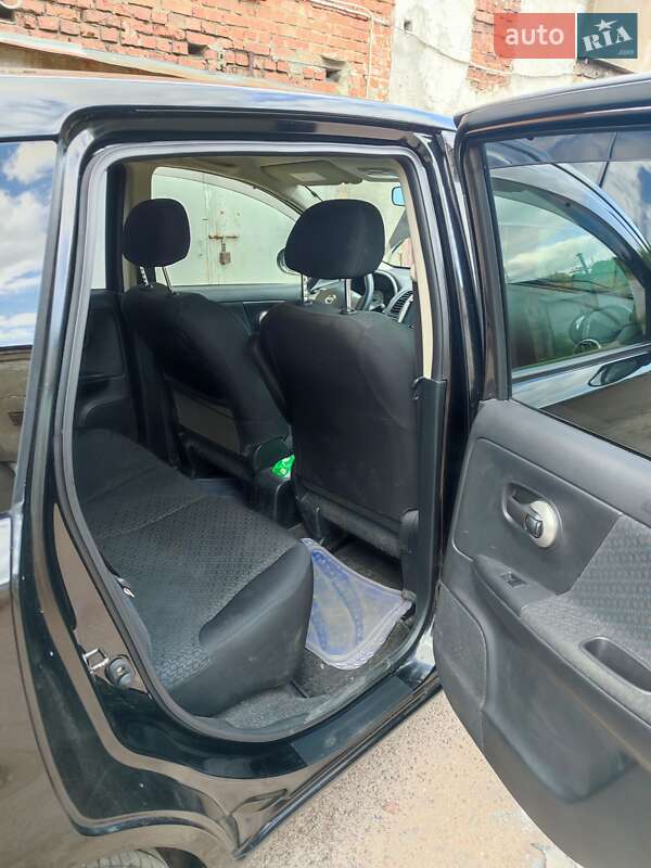 Хэтчбек Nissan Note 2012 в Ровно фото 6 Хэтчбек Nissan Note 2012 в Ровно