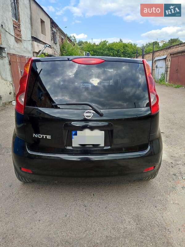 Хэтчбек Nissan Note 2012 в Ровно фото 9 Хэтчбек Nissan Note 2012 в Ровно