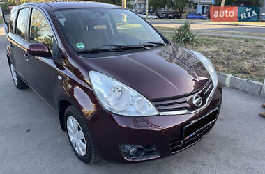 Хэтчбек Nissan Note 2012 в Запорожье