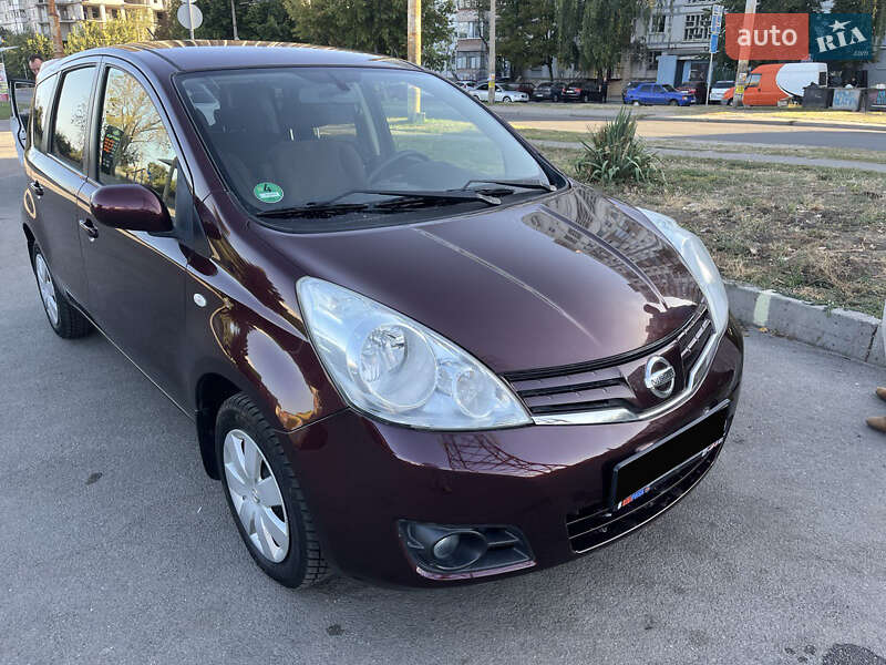 Хетчбек Nissan Note 2012 в Запоріжжі фото 5 Хетчбек Nissan Note 2012 в Запоріжжі