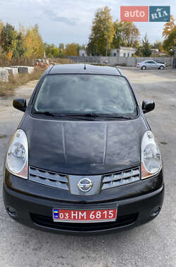 Хэтчбек Nissan Note 2006 в  фото 5 Хэтчбек Nissan Note 2006 в