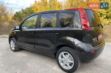 Хэтчбек Nissan Note 2006 в  фото 7 Хэтчбек Nissan Note 2006 в