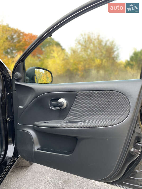 Хетчбек Nissan Note 2006 в Хоролі фото 25 Хетчбек Nissan Note 2006 в Хоролі