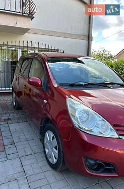 Хэтчбек Nissan Note 2012 в Тернополе