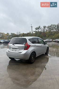Хэтчбек Nissan Note 2013 в 