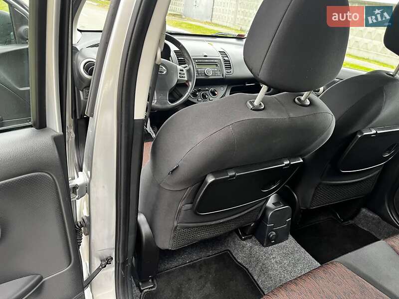 Хэтчбек Nissan Note 2010 в Кременчуге фото 33 Хэтчбек Nissan Note 2010 в Кременчуге