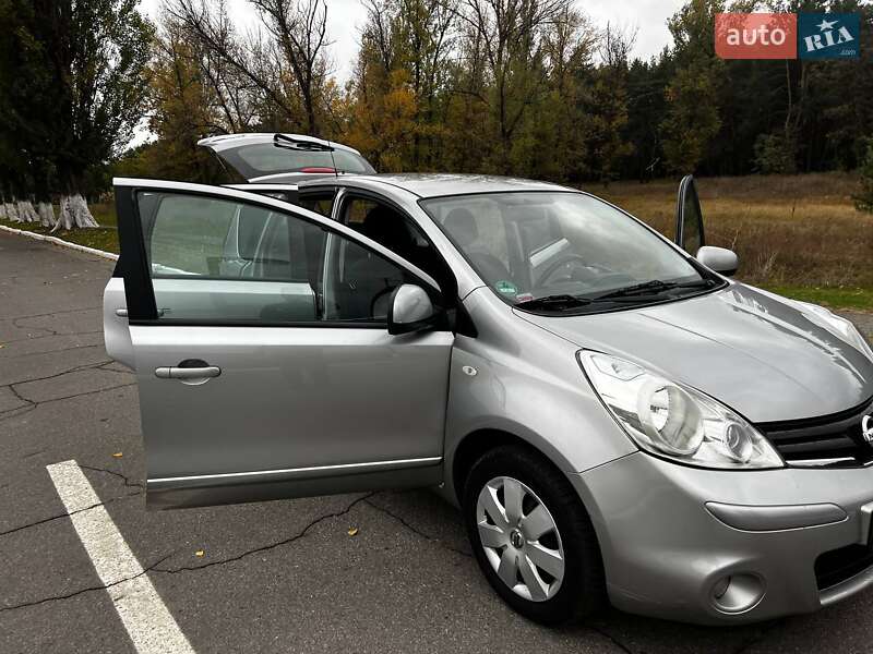 Хэтчбек Nissan Note 2010 в Кременчуге фото 53 Хэтчбек Nissan Note 2010 в Кременчуге