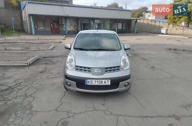 Хэтчбек Nissan Note 2006 в  фото 10 Хэтчбек Nissan Note 2006 в