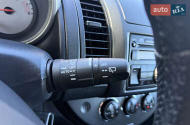 Хэтчбек Nissan Note 2008 в 