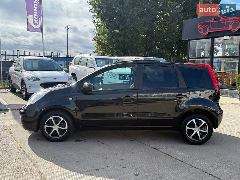 Хэтчбек Nissan Note 2006 в Киеве