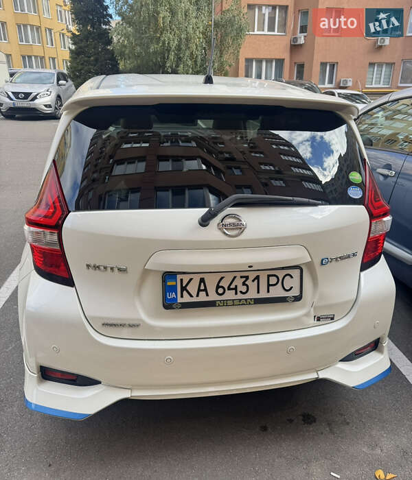 Хетчбек Nissan Note 2017 в Києві фото 5 Хетчбек Nissan Note 2017 в Києві