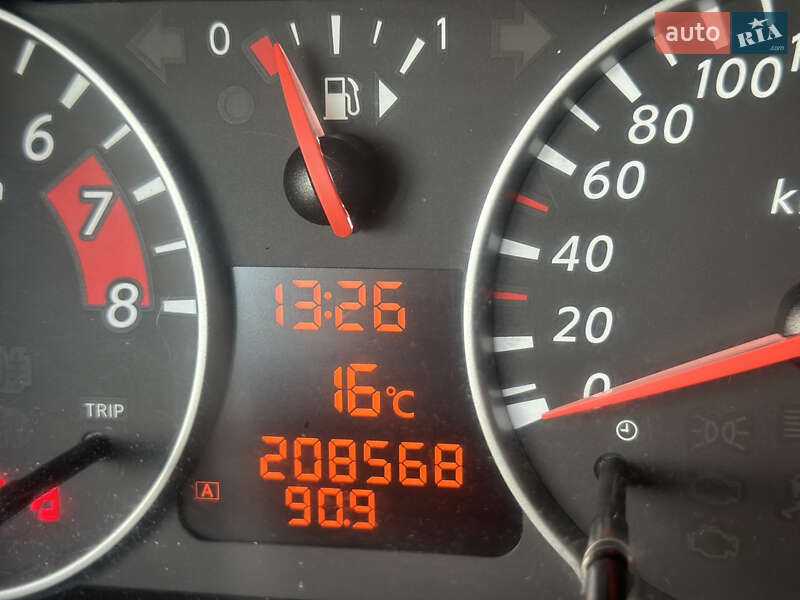 Хэтчбек Nissan Note 2009 в Дубно