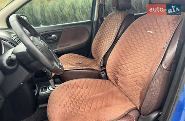Хэтчбек Nissan Note 2007 в 