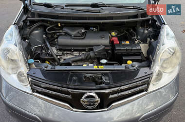 Хэтчбек Nissan Note 2010 в 