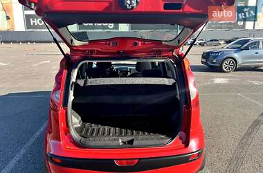Хэтчбек Nissan Note 2006 в 