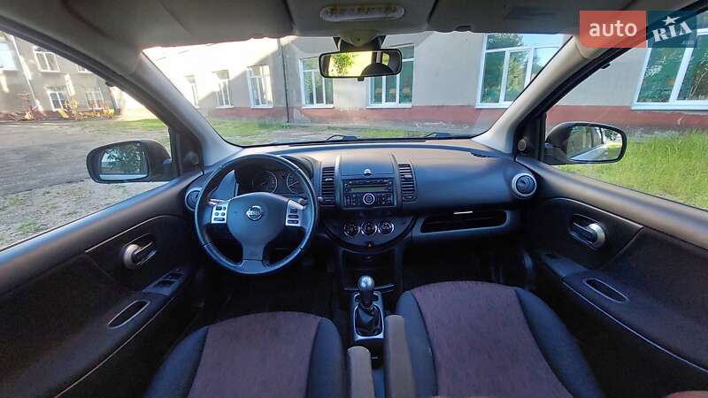 Хэтчбек Nissan Note 2010 в Луцке