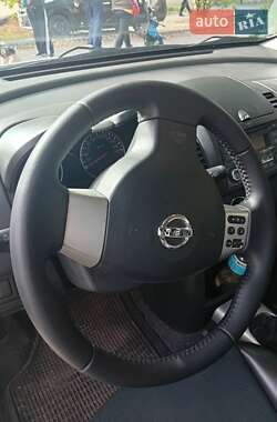 Хэтчбек Nissan Note 2013 в 